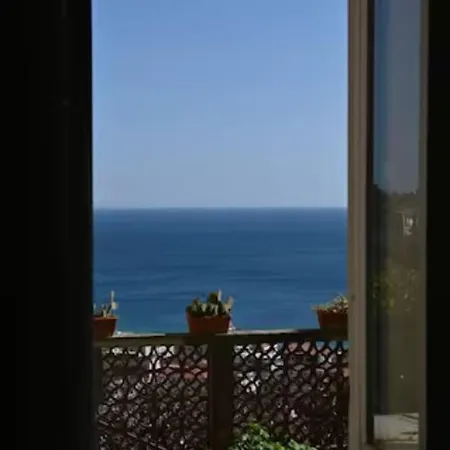 Prima Collina Ampio Vista Mare 阿拉西奥