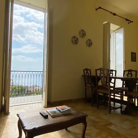 Prima Collina Ampio Vista Mare Appartement