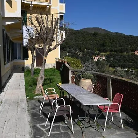 公寓 Prima Collina Ampio Vista Mare 阿拉西奥